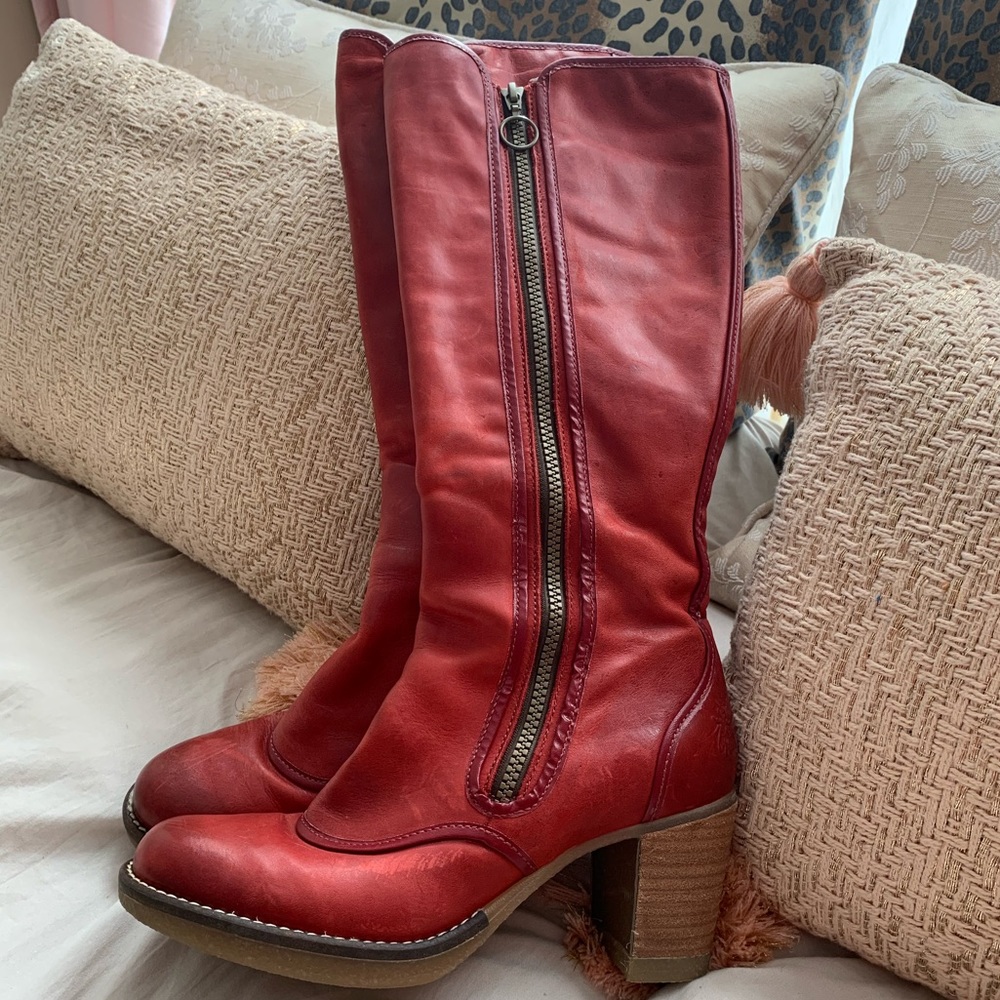 Fantastic Leather Fly London Knee High Boots